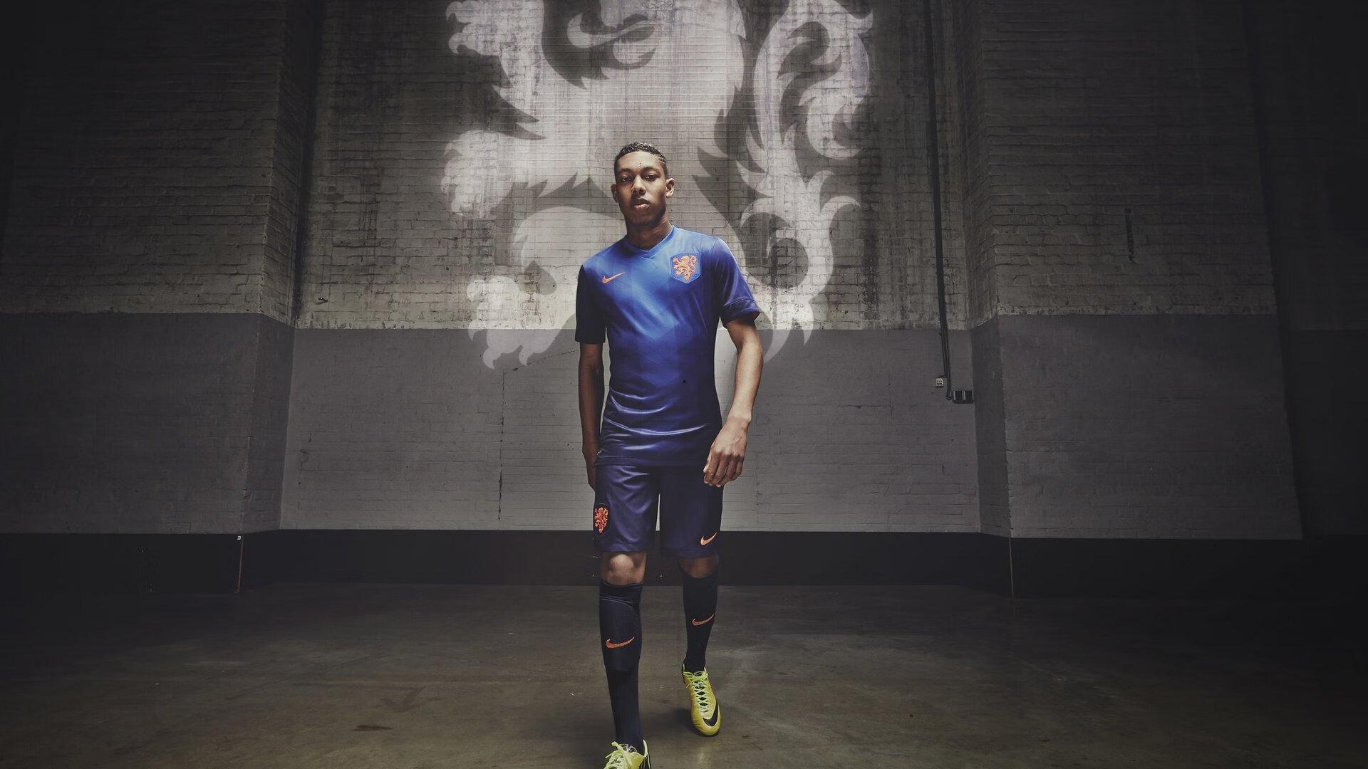 艾德沃卡特执掌伊拉克男足 世预赛亚洲区12强赛主帅阵容尘埃落定