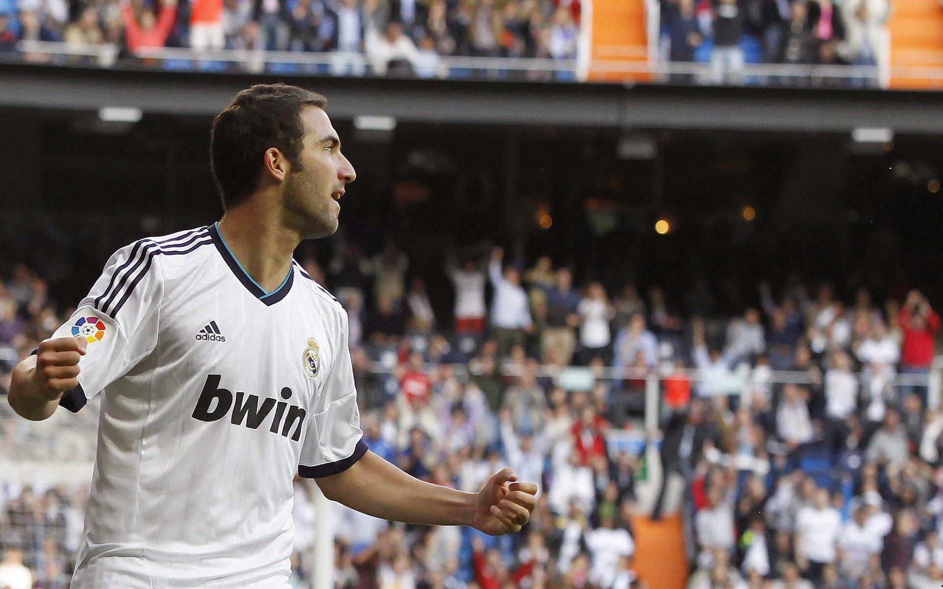 马竞豪掷1.76亿欧夏窗狂揽11将 巴埃纳领衔重塑西甲争冠格局